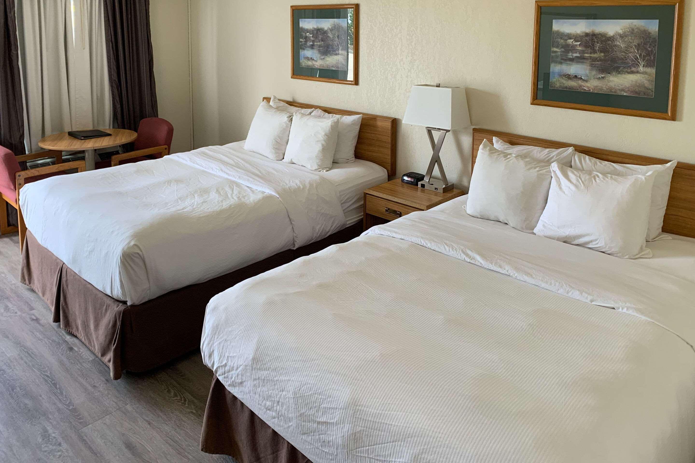אלטונה Rodeway Inn מראה חיצוני תמונה