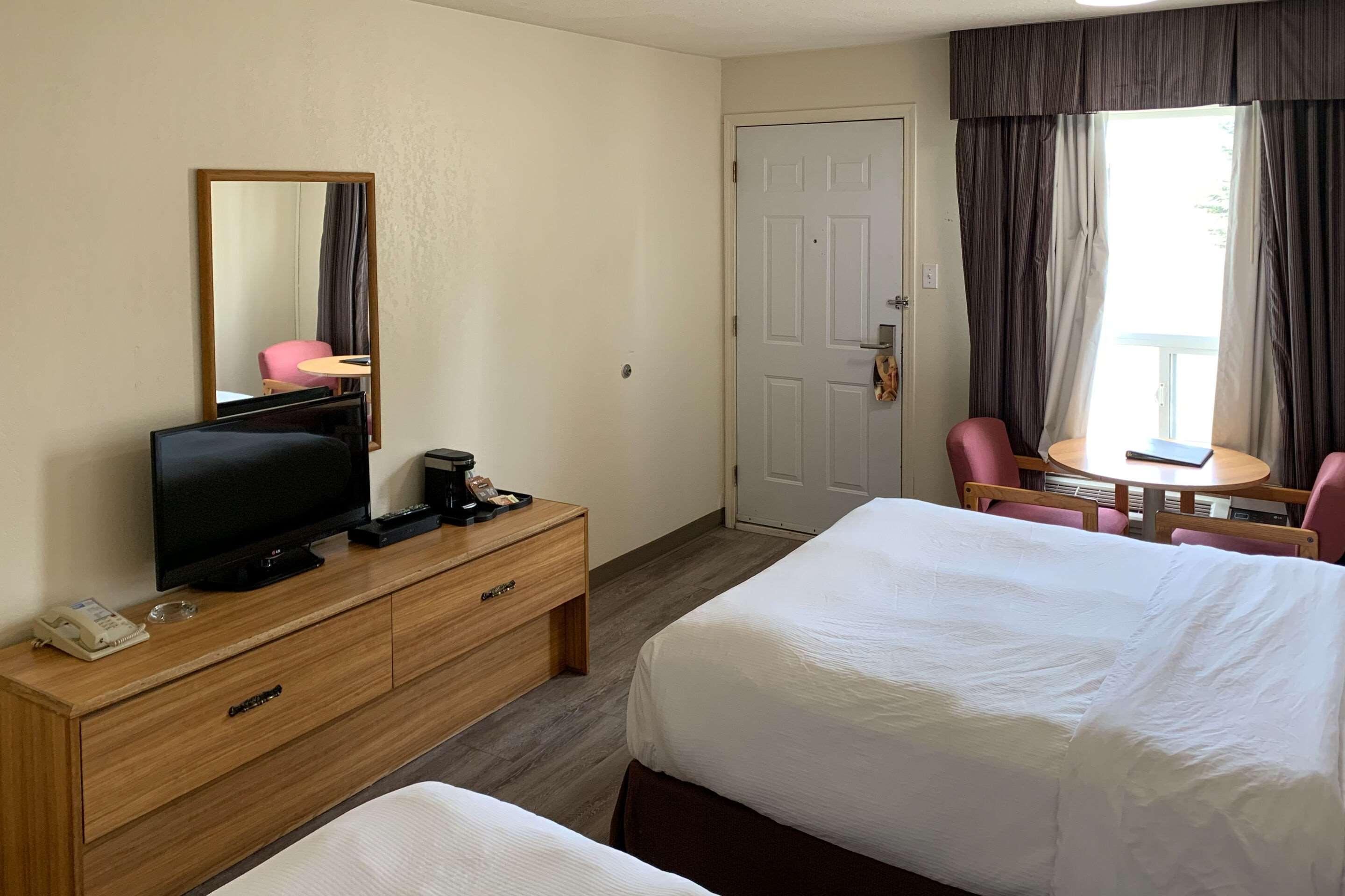 אלטונה Rodeway Inn מראה חיצוני תמונה