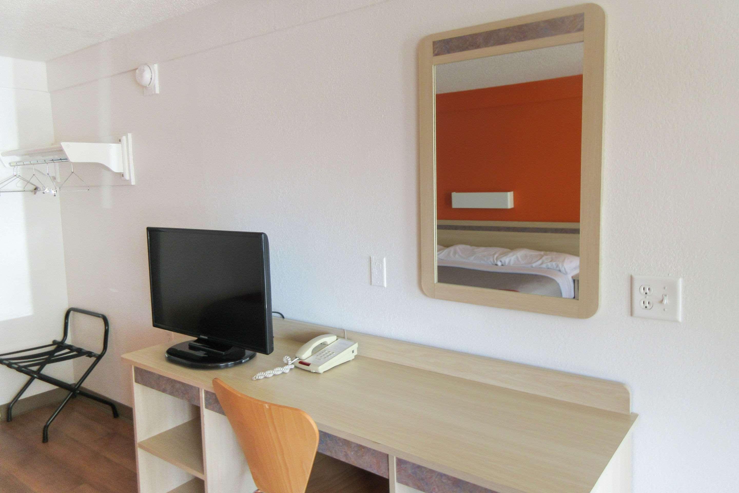 אלטונה Rodeway Inn מראה חיצוני תמונה
